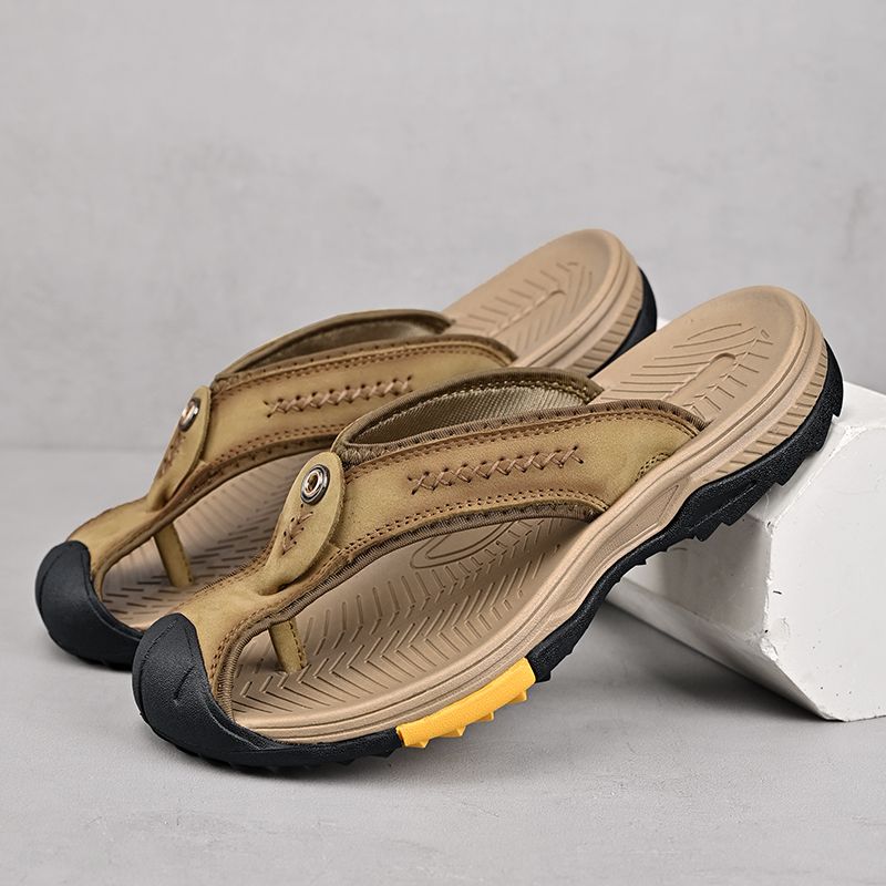 Summer men's new first layer cowhide flip-flops fashion all comfortable men's slippers beach shoes