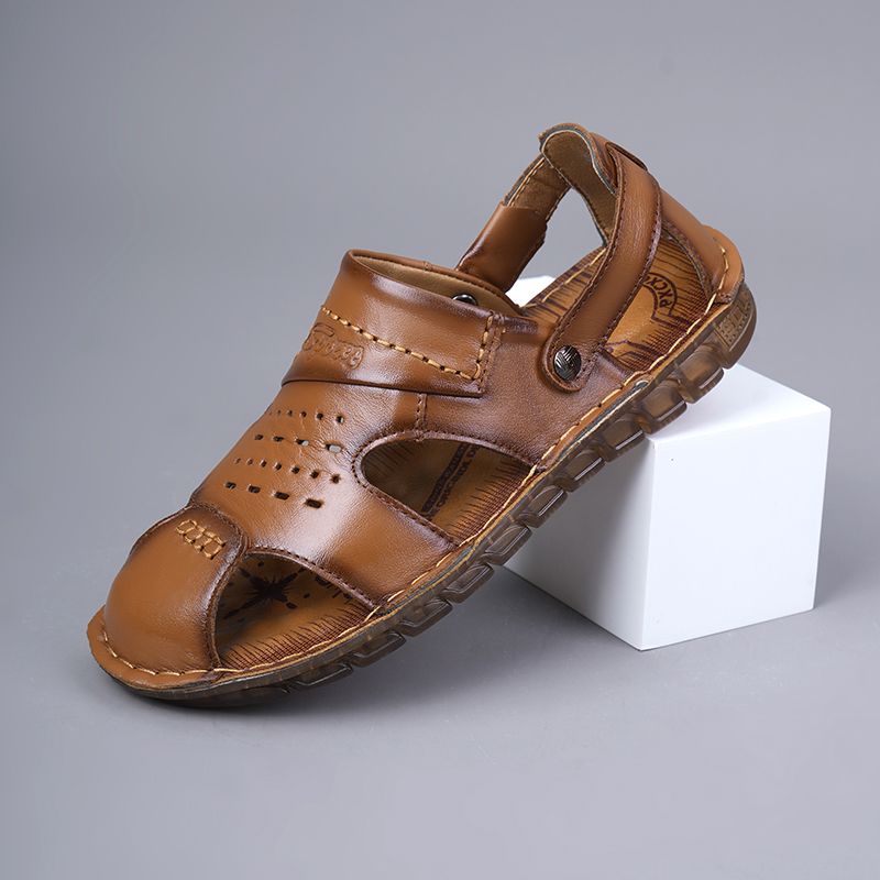 Men's new comfortable trend 100 bypass layer cowhide casual beach shoes trend men's sandals